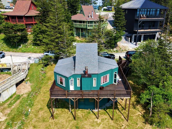 82 Sundowner Dr, Snowshoe, WV 26209