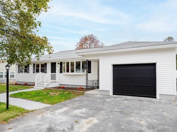 44 Old Brook Rd, Leominster, MA 01453