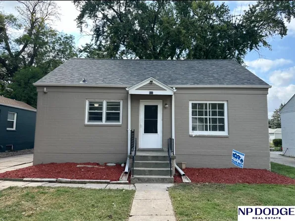831 E 15th St, Fremont, NE 68025