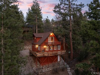 411 Dixie Lee Ln, Sugarloaf, CA, 92386