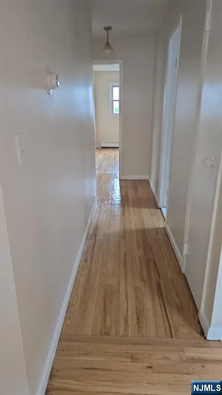 3 bed, 1.0 bath, $2,750 — Photo 4