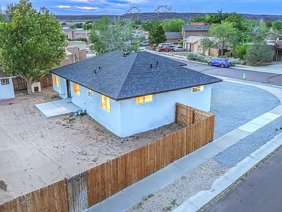 5th image of 3101 Loma Pedregosa NW