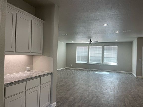 3rd image of 3117 Blue Quail Ct
