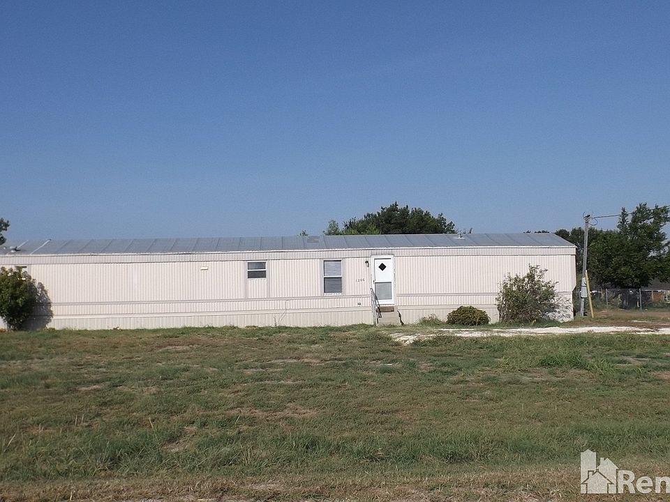 1st image of 1206 Calle Ln