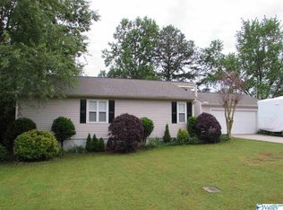 402 Brentwood Dr, Madison, AL 35758