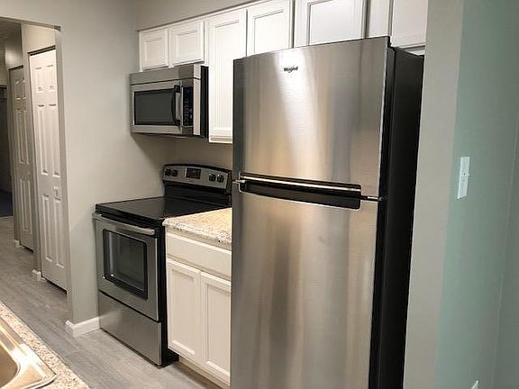 3rd image of 9500 Babcock Blvd APT 103
