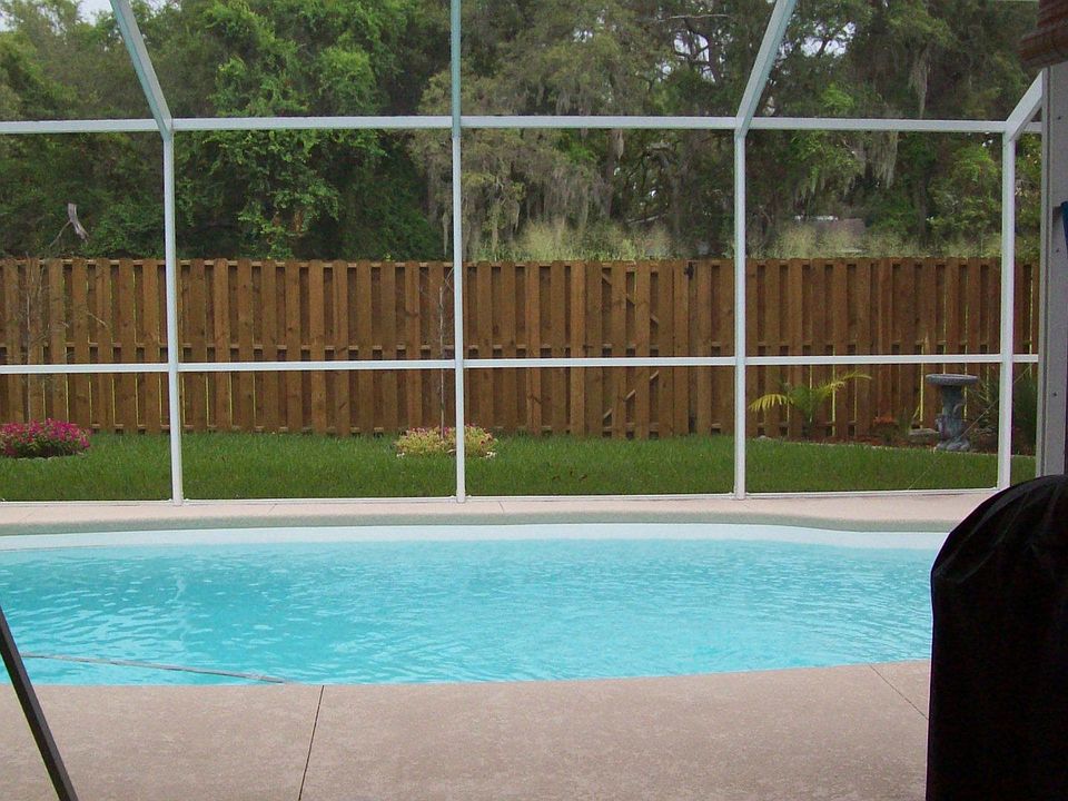 Enjoy screened pool