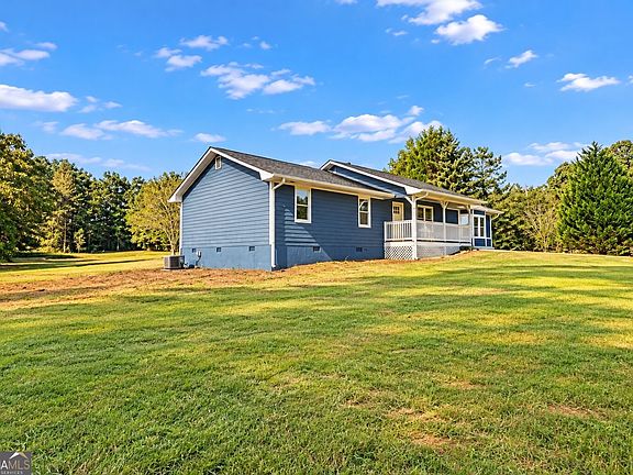 3rd image of 335 Harris Dr