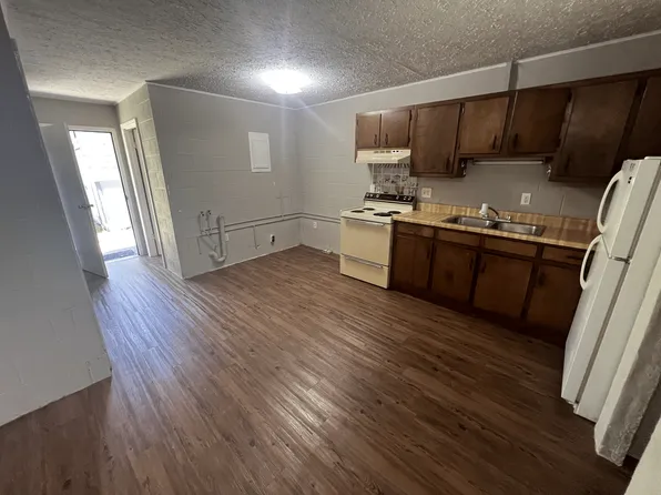 1027 Glaze Ct, Murfreesboro, TN 37130