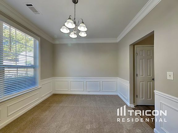 3rd image of 1917 Oakwood Grove Dr