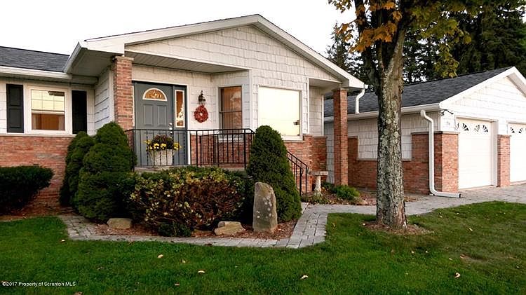 1st image of 136 Silver Maple Dr