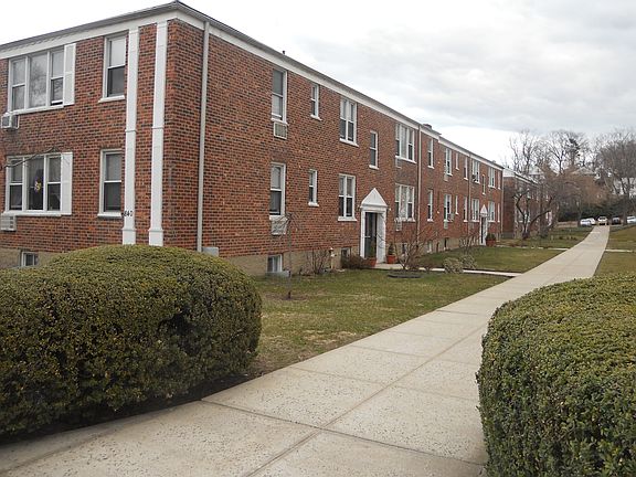 5th image of 840 Palisade Ave APT 1C