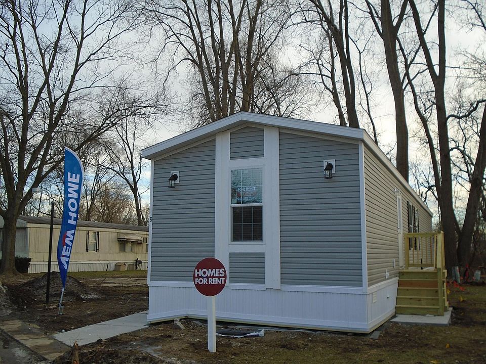 1st image of 8 College Dr
