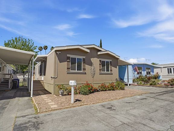 2nd image of 29021 Bouquet Canyon Rd Space 267