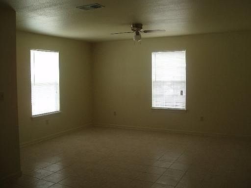 3rd image of 19922 Clayton St #2