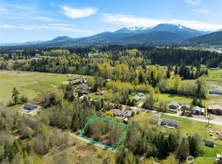 9999 W Devanny Ln, Port Angeles, WA 98363