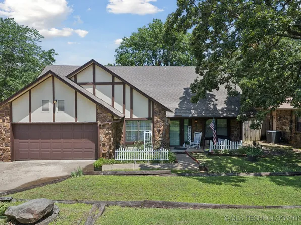 2519 W 53rd St, Tulsa, OK 74107