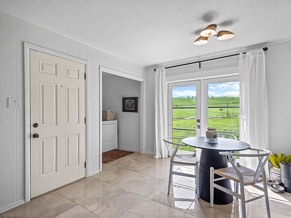 2nd image of 523 Woodland