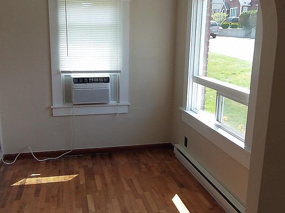 4th image of 1704 High Ave