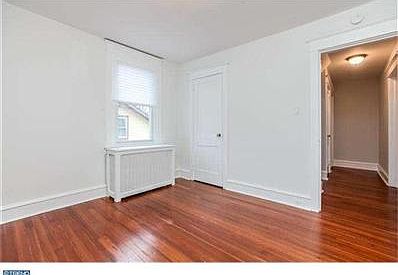 5th image of 35 E Marthart Ave