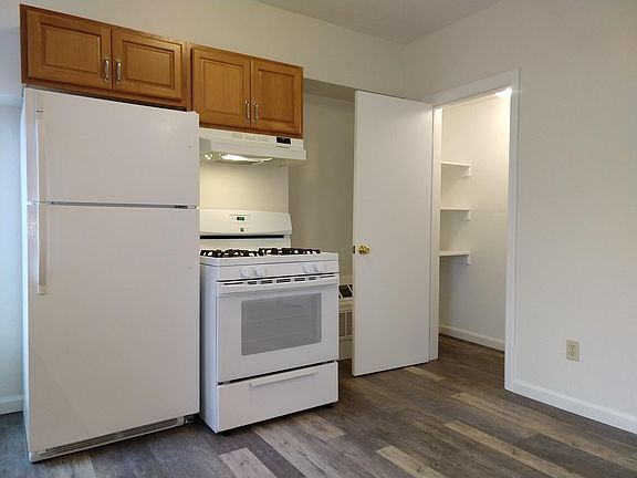 kitchen/pantry closet