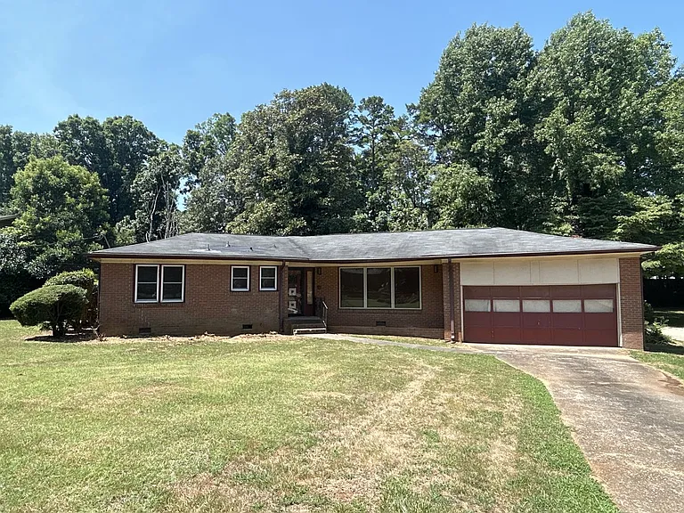 5933 Crestwood Dr — Photo 1