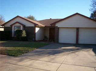 2414 Overbrook Dr, Arlington, TX 76014