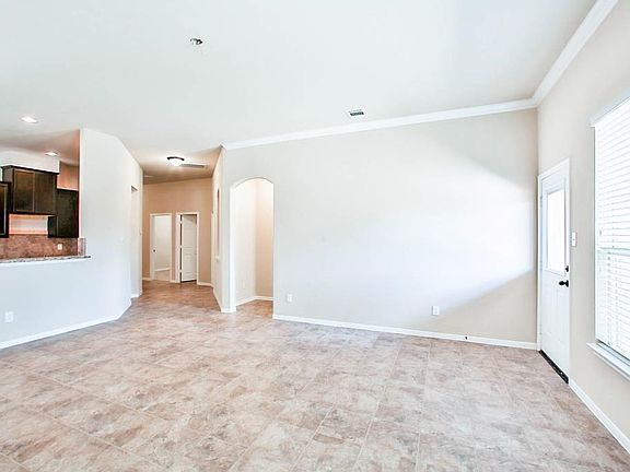 4th image of 10103 Red Tamarack Ln