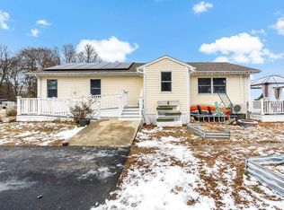 12 Lane #6, Warwick, RI 02888