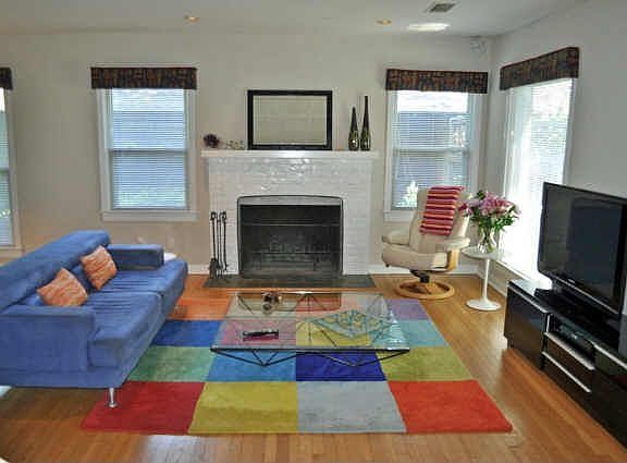2nd image of 1540 Eastus Dr