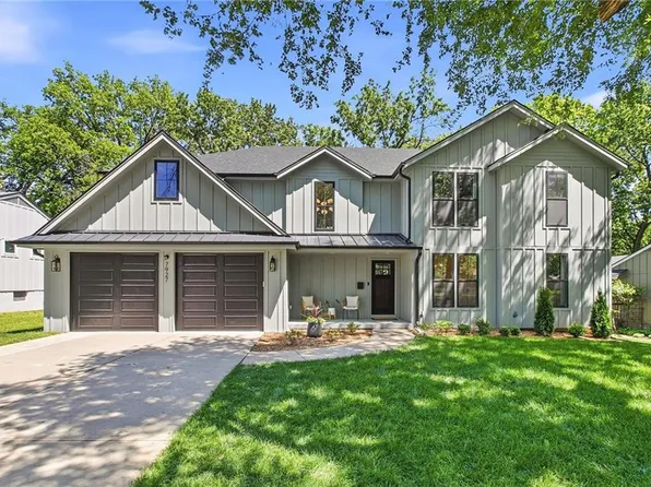 7927 Chadwick St, Prairie Village, KS 66208