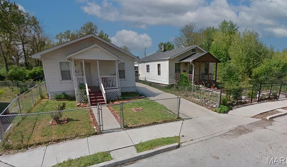 1st image of 2646 Renshaw Ave