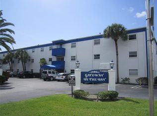 350 79th Ave N APT 120, Saint Petersburg, FL 33702