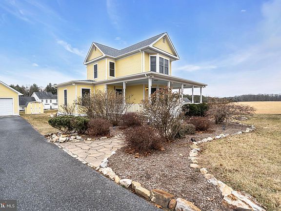5th image of 20 Katie Ln