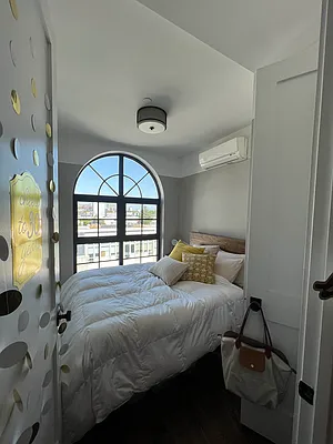 Rented by MySpaceNYC | media 46