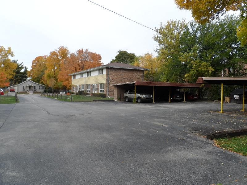 2nd image of 207 River Ln APT 2