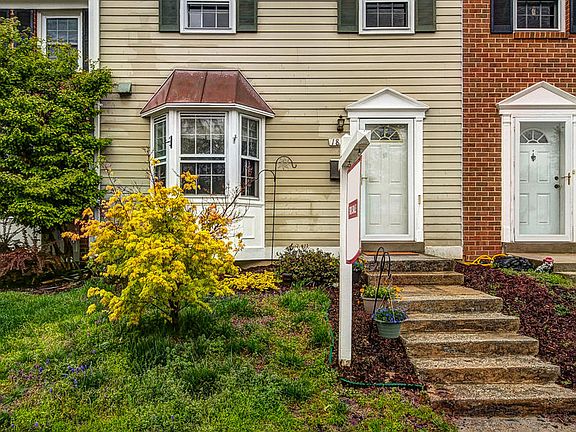 4th image of 1851 Sharwood Pl