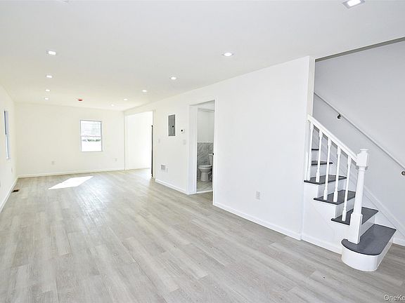 4th image of 240 Columbus Parkway