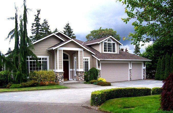 Parking for 10-15 Cars