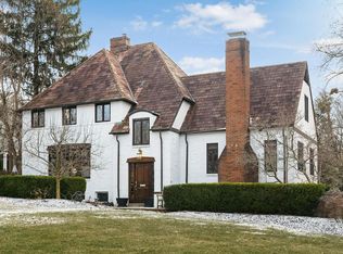 2340 Oxford Rd, Columbus, OH 43221