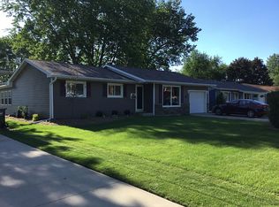 1907 21st Ave, Sterling, IL 61081