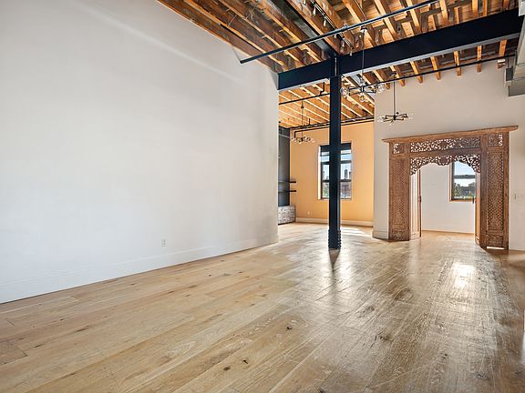 2nd image of 59 Green St #8