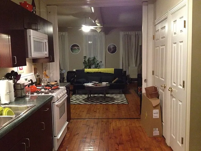 5210 Butler St — Photo 2