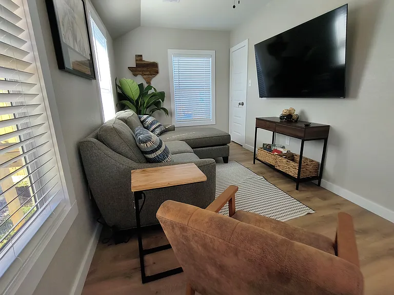 7415 El Paso St #1 — Photo 6