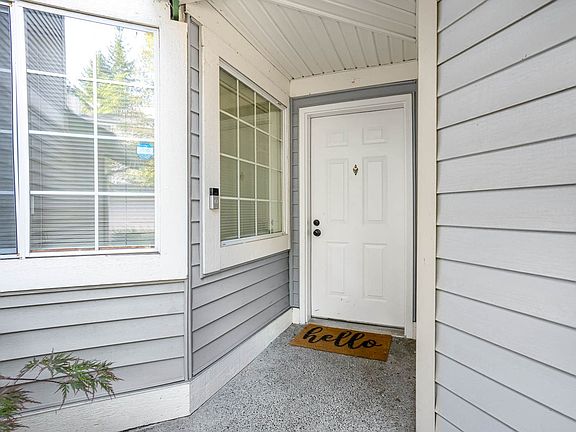 2nd image of 616 122nd Ave NE