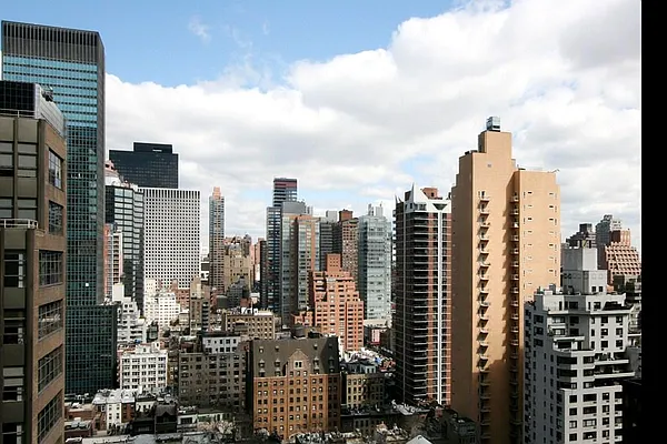 Rented by Corcoran | media 21