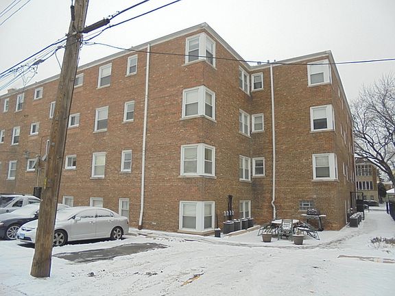 3rd image of 2921 W Summerdale Ave APT 3