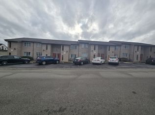 613 Hawthorne St APT 203, Vandergrift, PA 15690