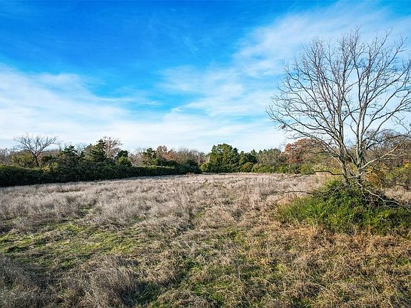 5th image of 910 N Prairie Creek Rd