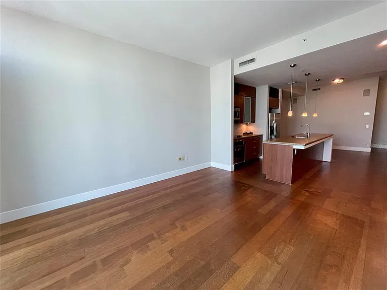 111 N 12th St #1810 — Photo 12